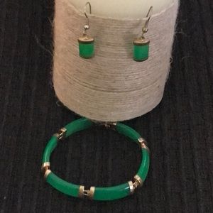 Set of earrings and bracelet